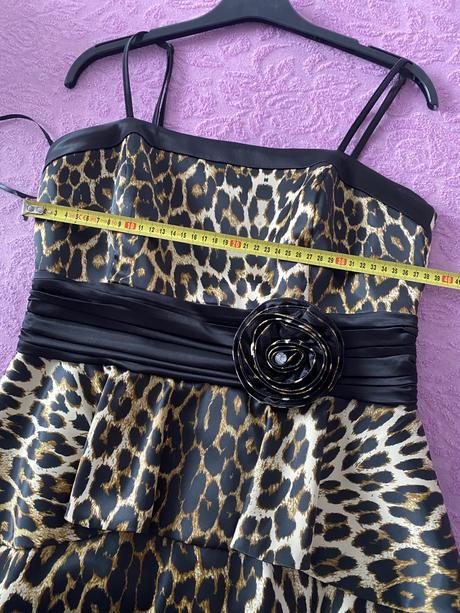 Spoločenské šaty, m