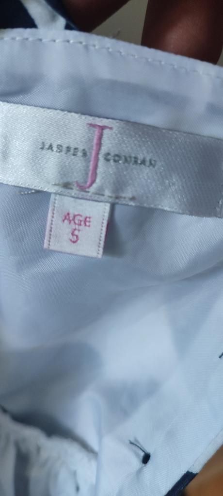 Šaty bodkované, 110