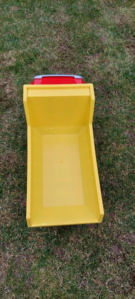 Nákladné auto lena,