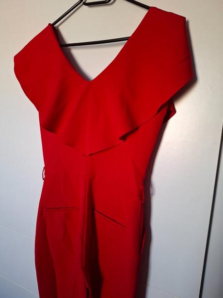 Elegantný overal, 36