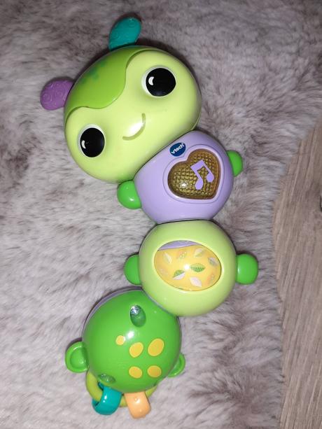 Urečnená v tech húsenička,