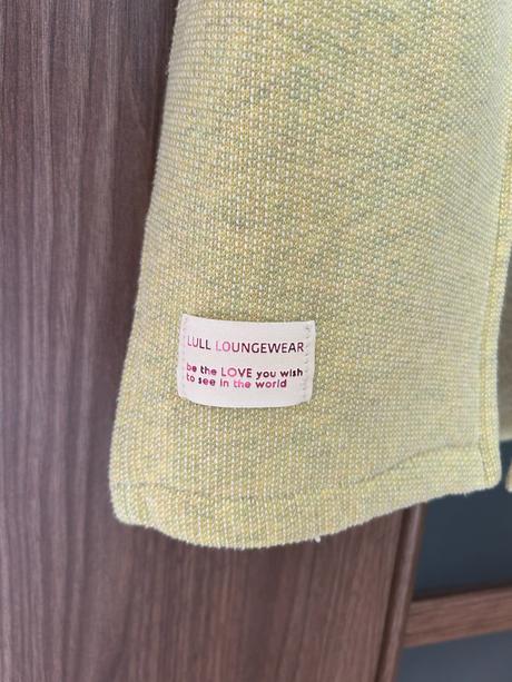 Kardigán s opaskom slov. značky lull, pc 73 eur, xs
