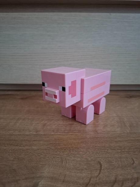 Minecraft figurka pig,