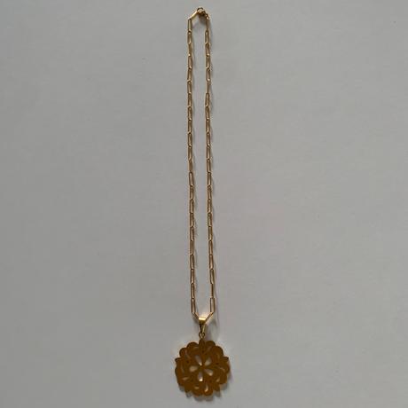 Rietazka s príveskom kvetu, 