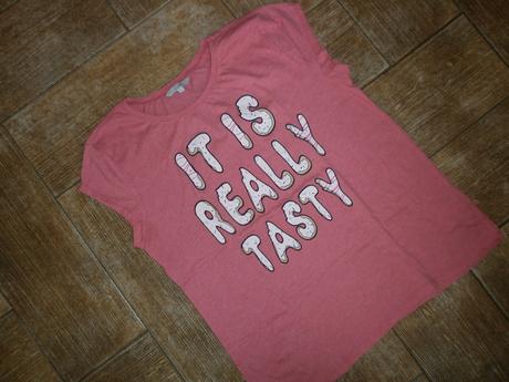 Ružové tričko s nápisom-clockhause l, c&a,l