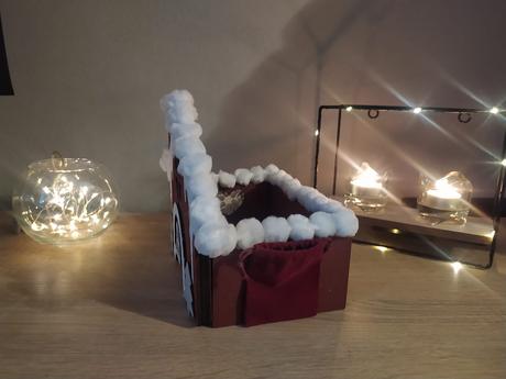 Domček mikulášsky na sladkosti, nádoba, stromček,