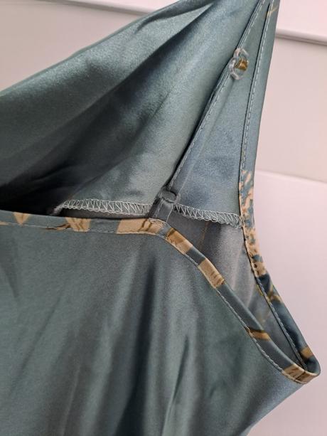 Nočná košieľka, 42