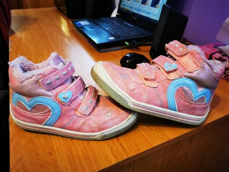 Zateplnené tenisky, 33