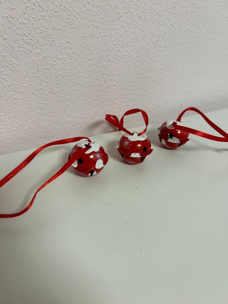 Vianočné gule hrkajúce, 
