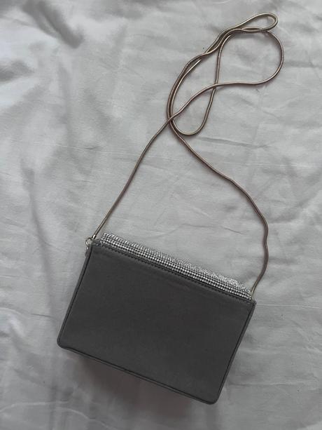 Trblietava kabelka, river island