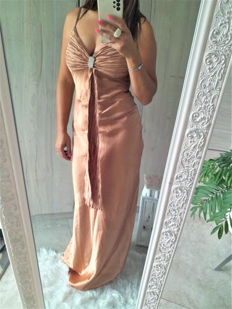 Zlaté spoločenské šaty-s, s