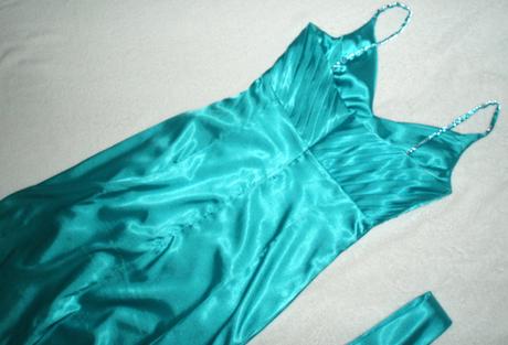 Šité podľa svadoných šiat, s