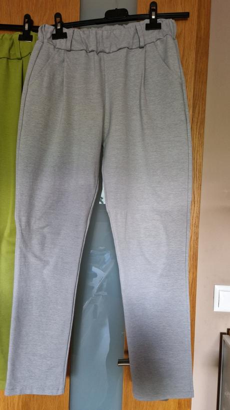 Nohavice elastické, s