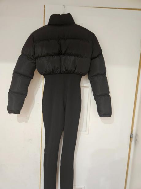 Bundicka overal nenosene, s