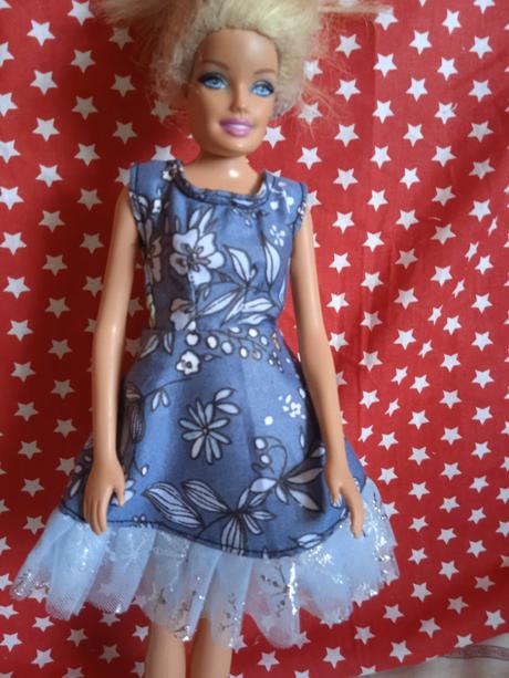 Šaty barbie,