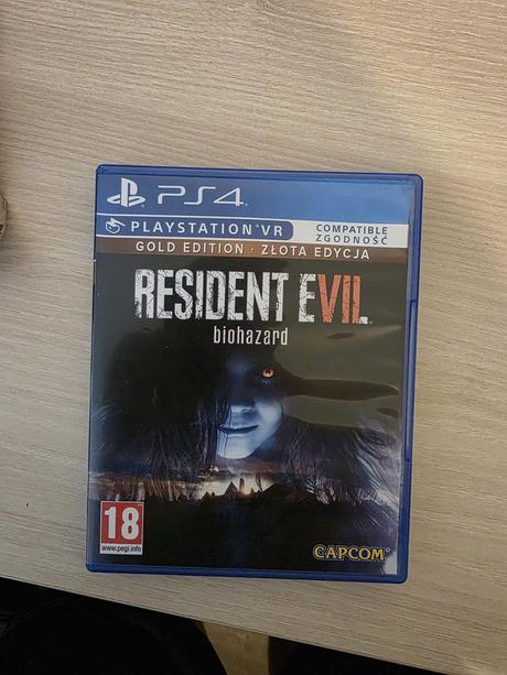 Ps4 pro s hrami,