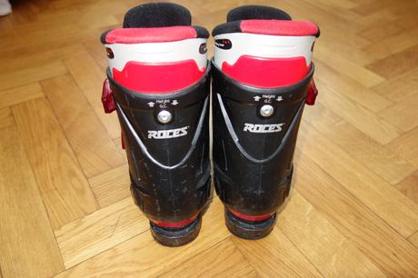 Detské nastaviteľné lyžiarky 30-35, roces