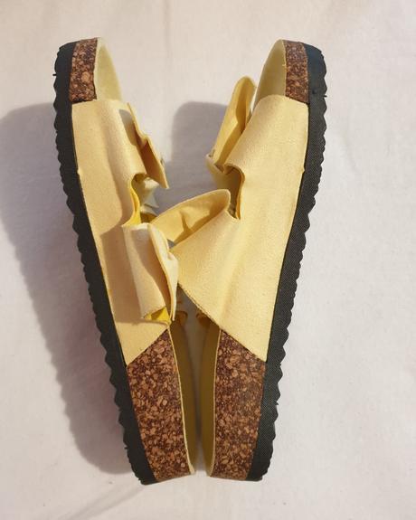 Dievčenské šľapky, 36