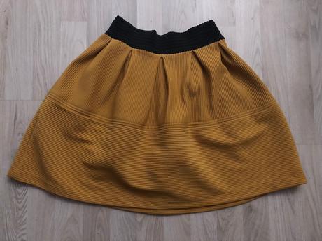 Rinascimento sukňa, s