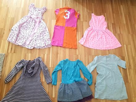 Rôzne šaty v 122-134,ako nové, cena 5e/,,ks. kupo, 134