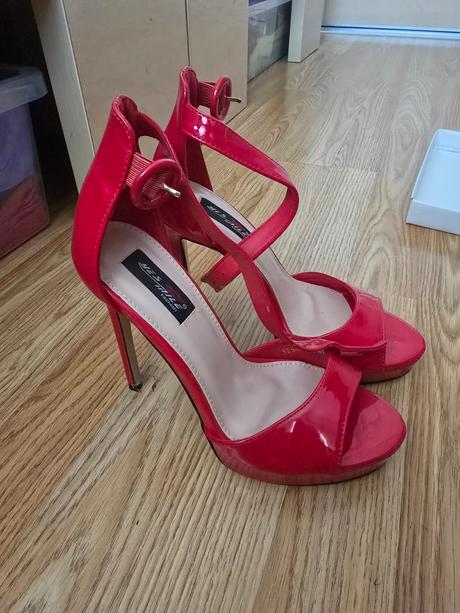 Lodicky červené, 37