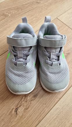 Tenisky zn. nike veľ. 26, nike,26