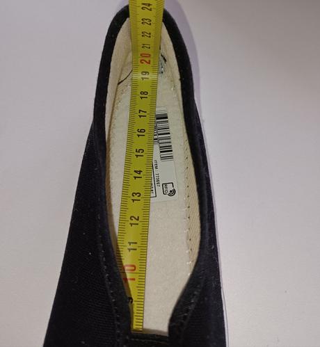 Cvičky 32 nové, decathlon,33