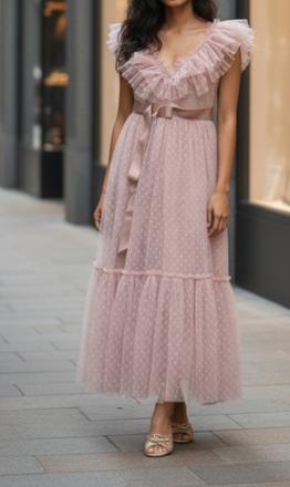 Prekrásne tylové šaty, s