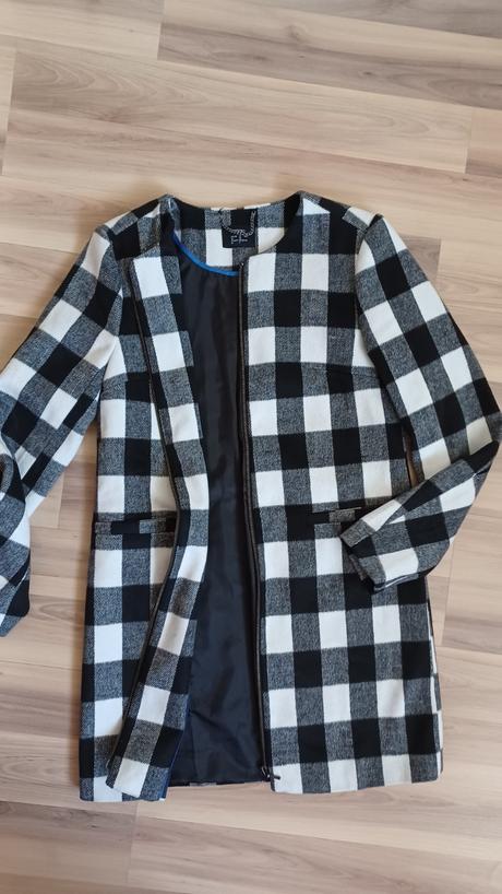 Prechodný čierno-biely kockovaný kabát, esmara,34