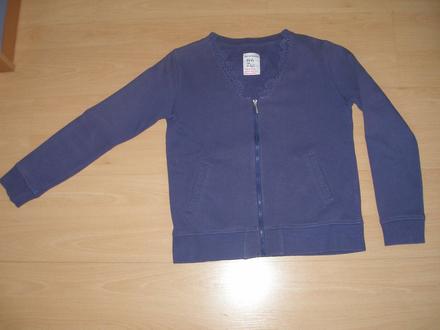 Mikinka, reserved,146