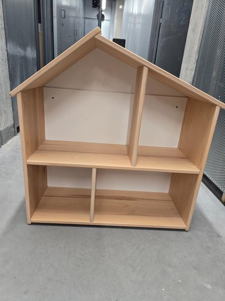 Domcek/policka ikea flisat, 