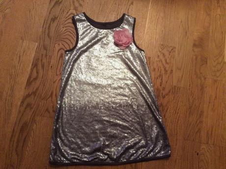 Flitrove saty s kvetinkou, h&m,122