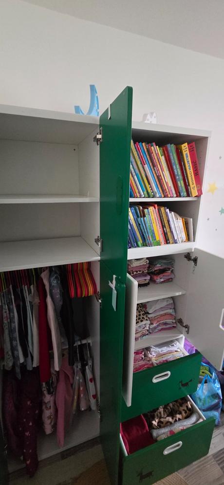 Ikea stuva skrine, skrinka a závesné policové skri, 