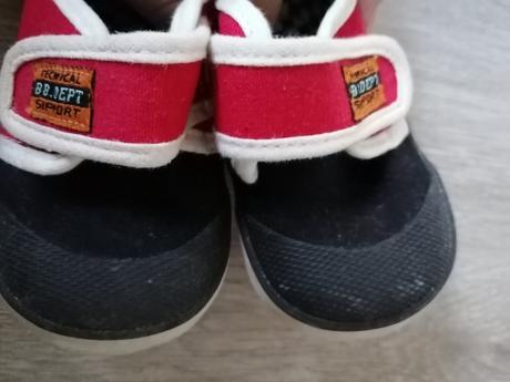 Sandalky a papučky, 19