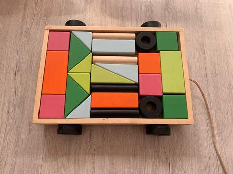 Ikea vozik s vkladackami-kockami, 