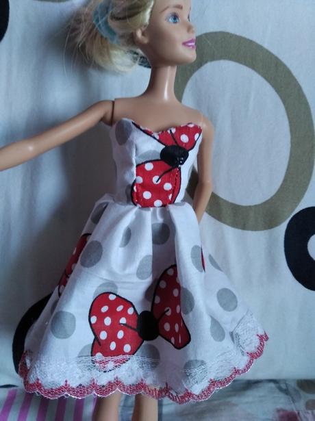 Šaty pre babiku barbie,