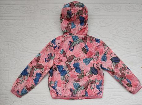 Tenká vetrovka, c&a,110