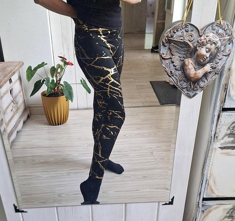 Čierno-zlaté legíny, m