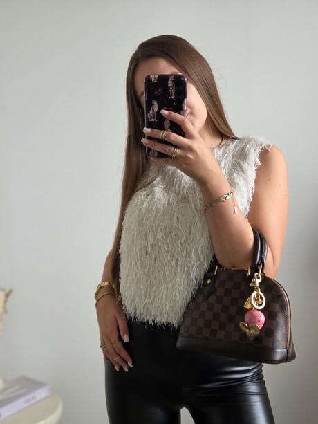 Top m, h&m,m