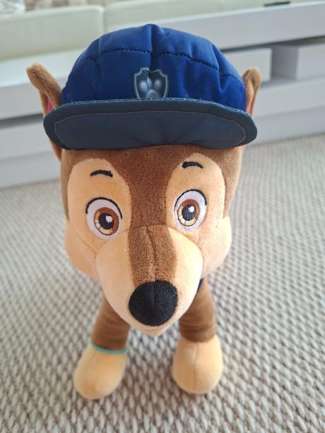Interaktívny plyšovy chase 30,5 cm paw patrol,
