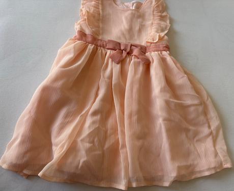 Prekrasne saty oblecene 2 hodiny, pepco,92