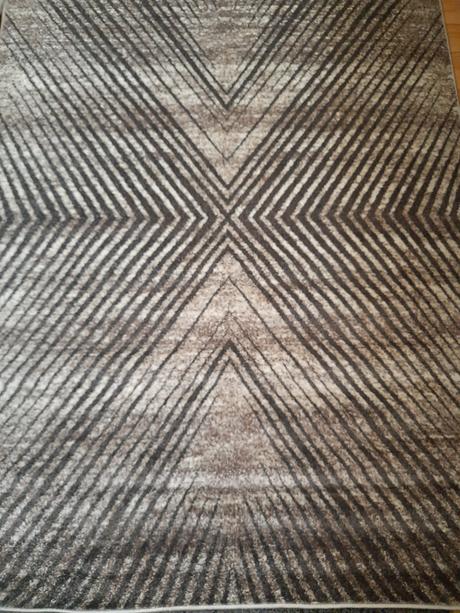 Mam na predaj koberec,