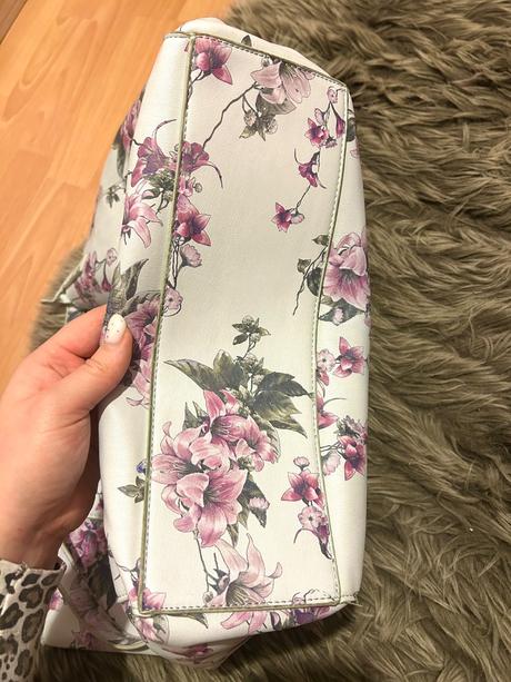 Kvetinová kabelka, mohito