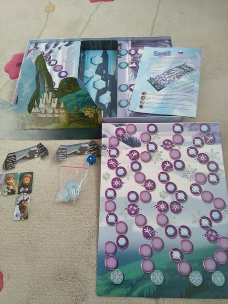 Spoločenská hra frozen - snehové dobrodružstvo,