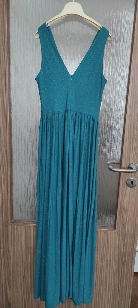 Spoločenské šaty, 36