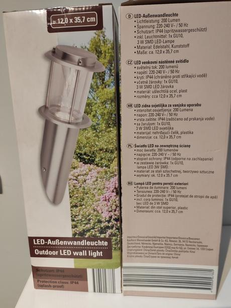 2 vonkajšie nástenné svietidlá, 