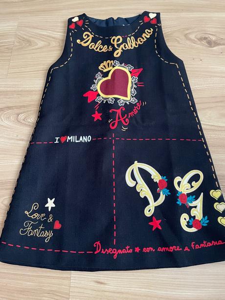 D&g šaty, 110