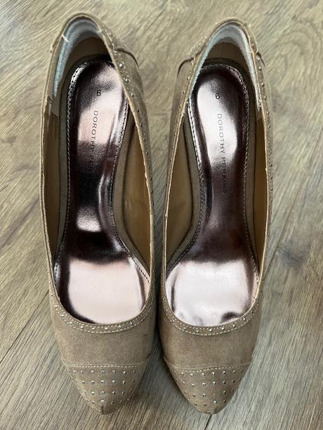 Lodicky dorothy perkins, 39