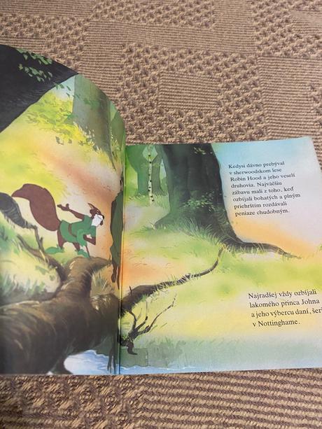 Krásna mini knižka walt disney robin hood egmont, 