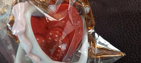 Porcelánový košík zo srdiečkami, 